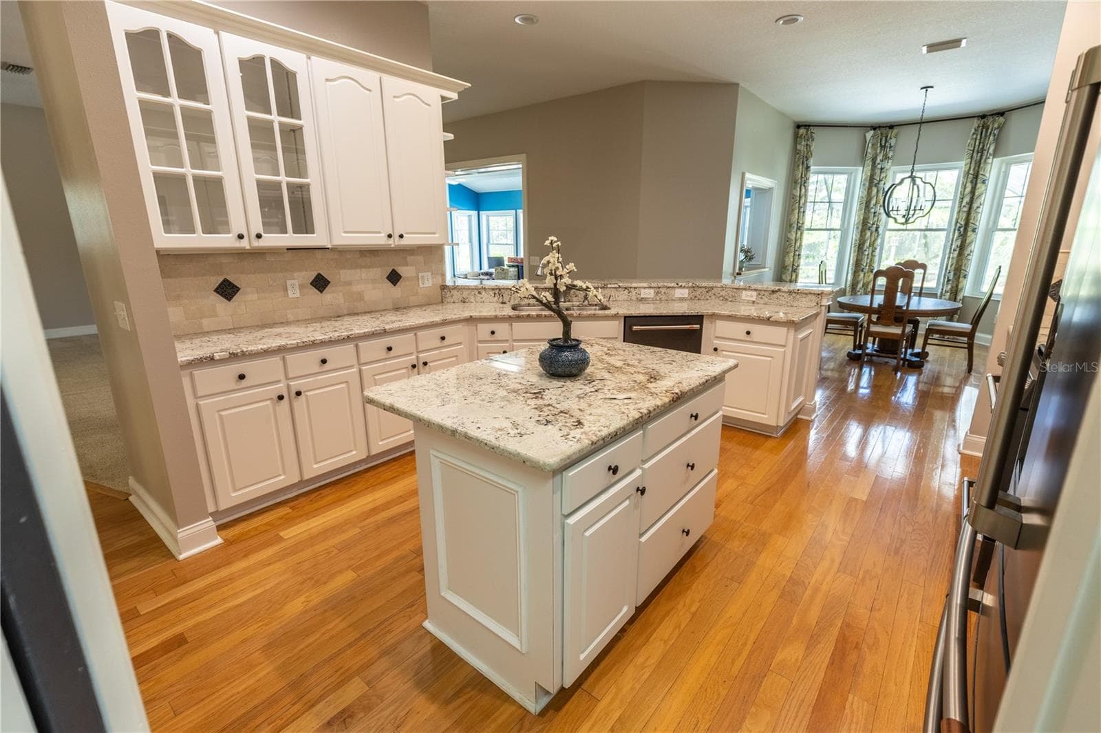 Single Family Residence at 8917 EAGLE WATCH DR, RIVERVIEW, photo 9 of 48