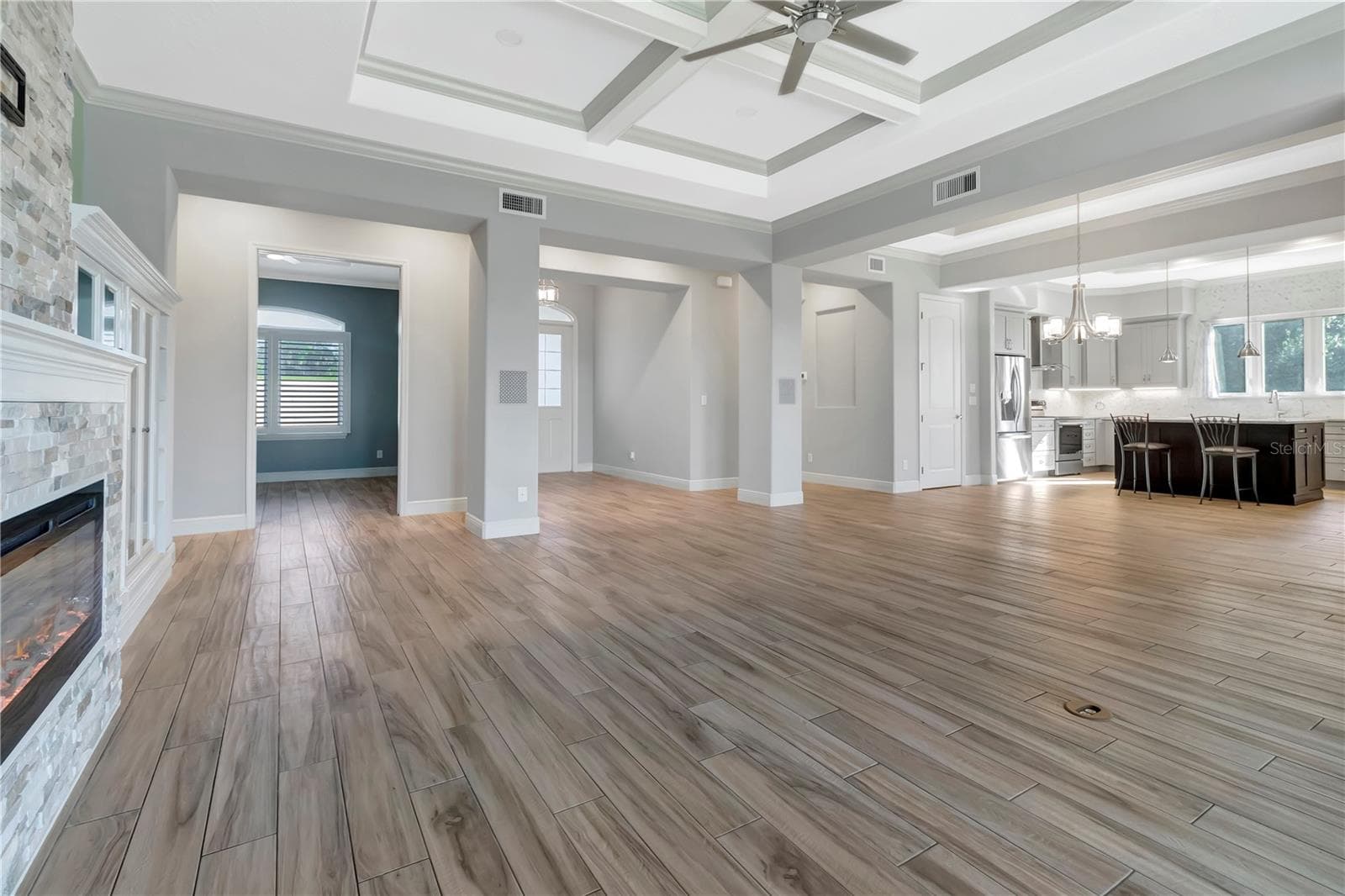 Single Family Residence at 17710 PALM VIEW CIR, MOUNT DORA, photo 32 of 159