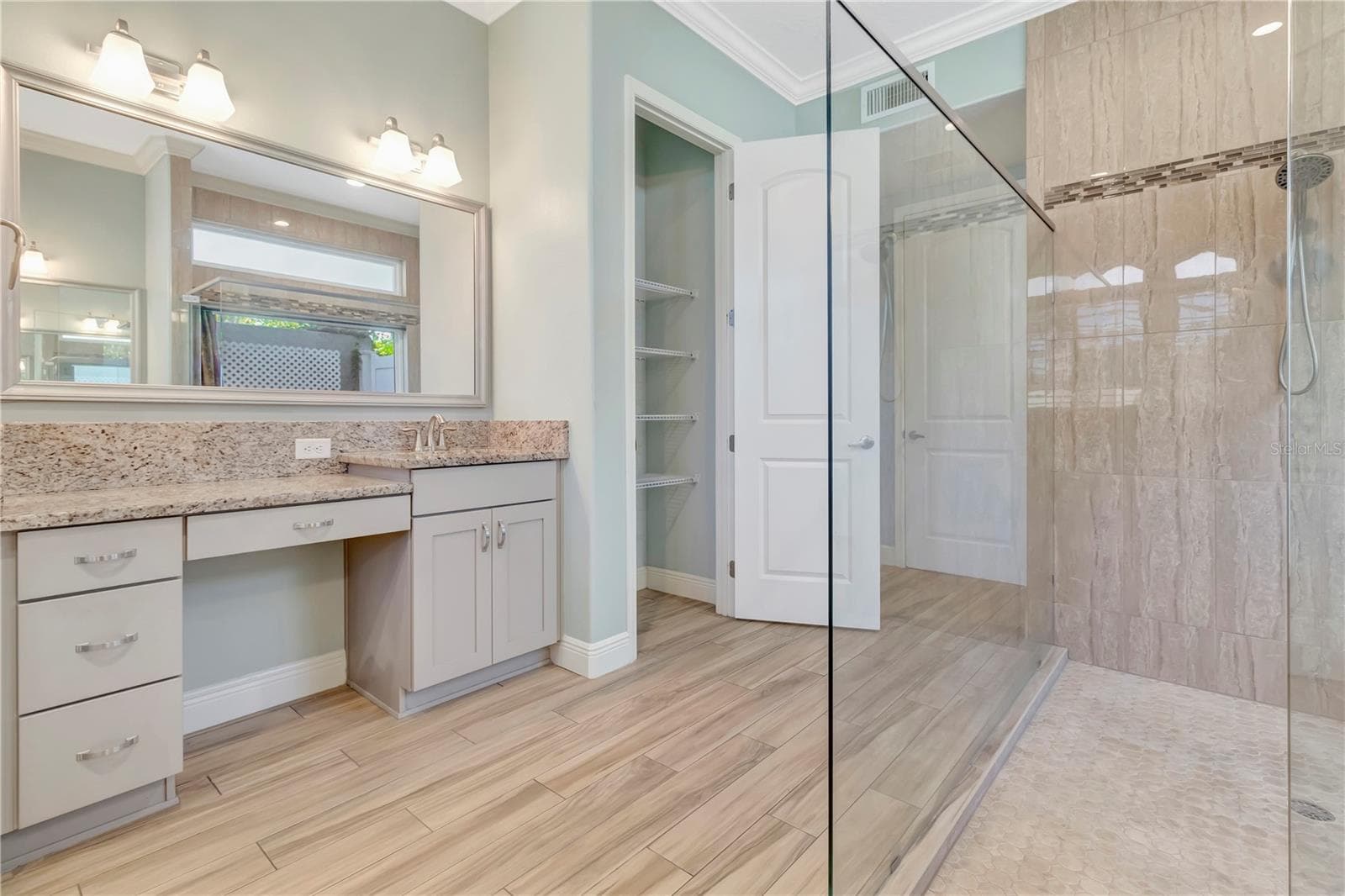 Single Family Residence at 17710 PALM VIEW CIR, MOUNT DORA, photo 44 of 159