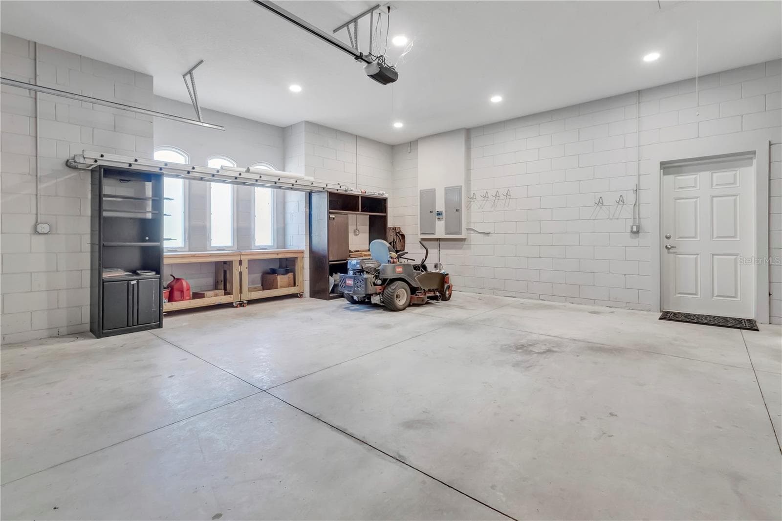 Single Family Residence at 17710 PALM VIEW CIR, MOUNT DORA, photo 106 of 159