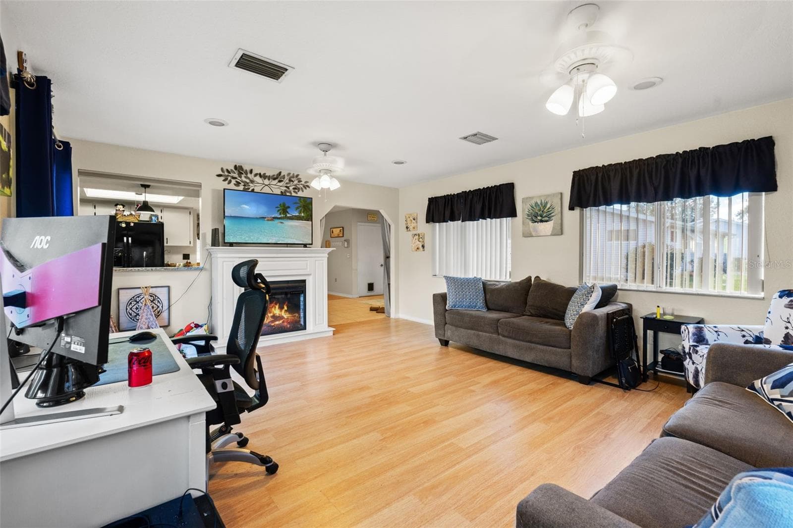 Family Room - 11530 SW 84TH AVENUE RD, OCALA