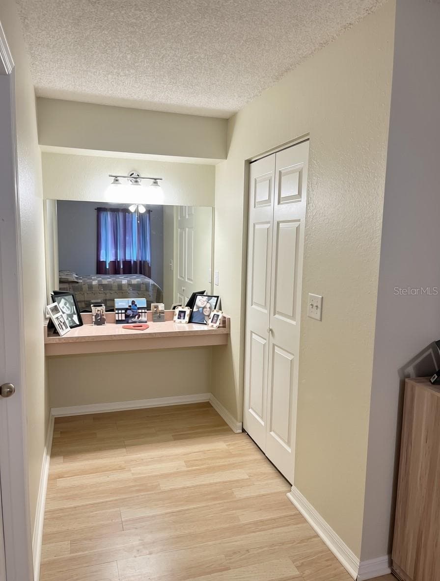 Primary En-Suite Vanity - 11530 SW 84TH AVENUE RD, OCALA