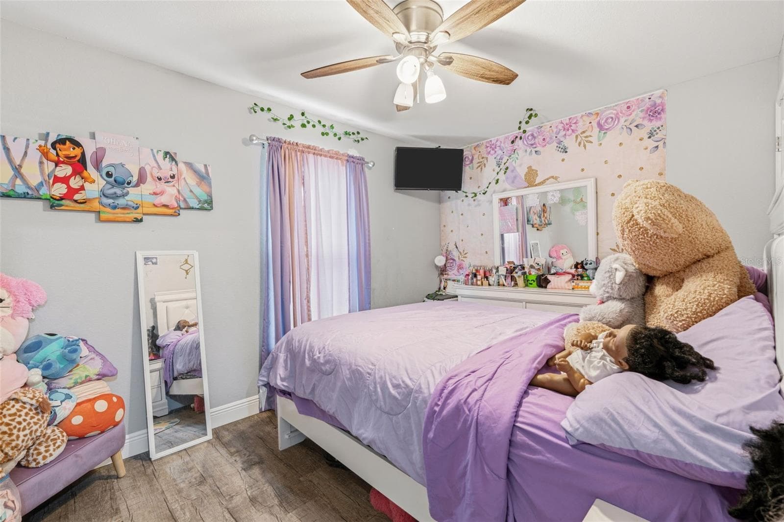 Single Family Residence at 409 BRIDLE PATH, ARCADIA, photo 19 of 29