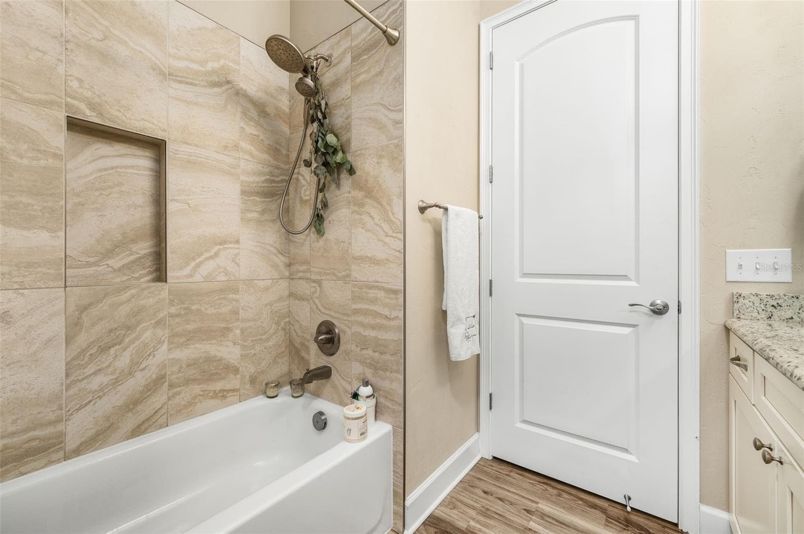2nd Bathroom - 1402 NW 132ND BLVD, NEWBERRY