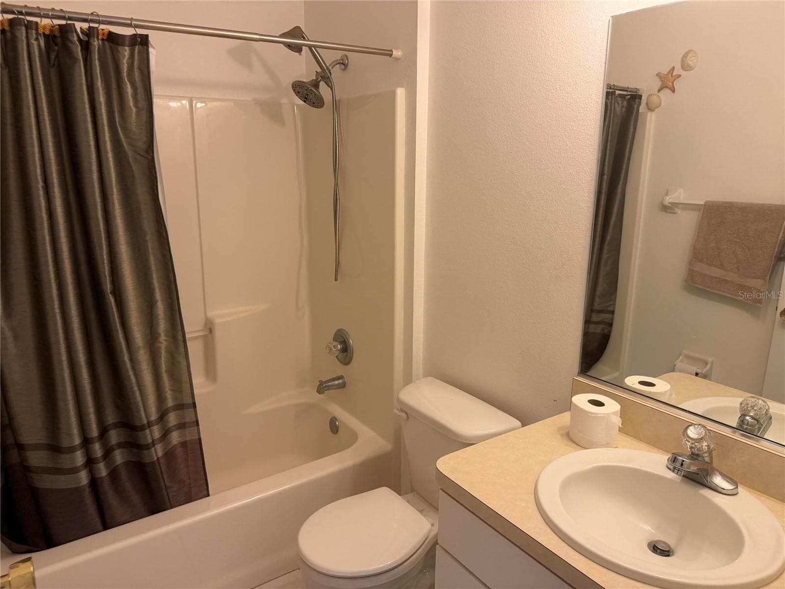 Single Family Residence at 25 RYMSHAW DR, PALM COAST, photo 7 of 20