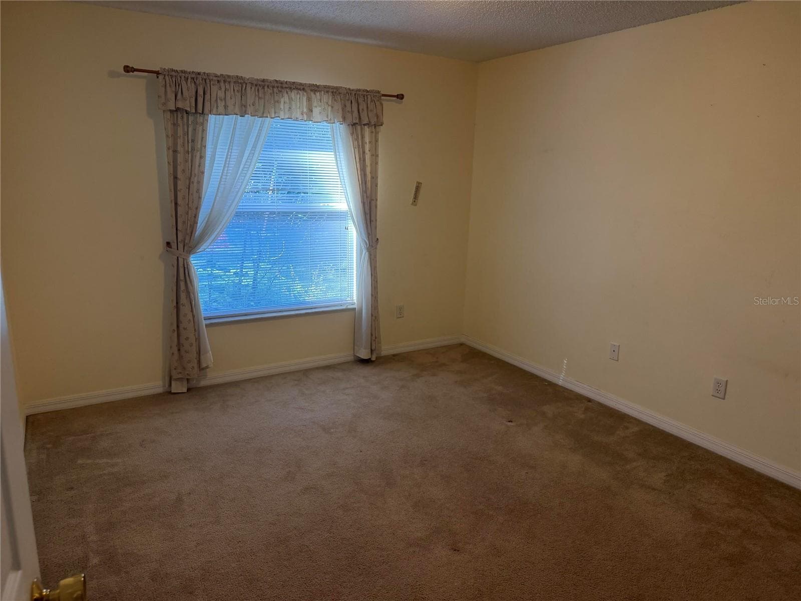 Single Family Residence at 25 RYMSHAW DR, PALM COAST, photo 8 of 20