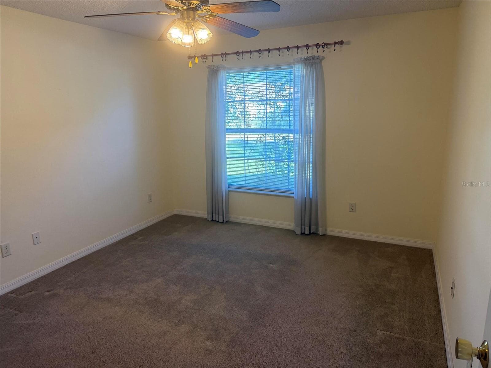 Single Family Residence at 25 RYMSHAW DR, PALM COAST, photo 10 of 20