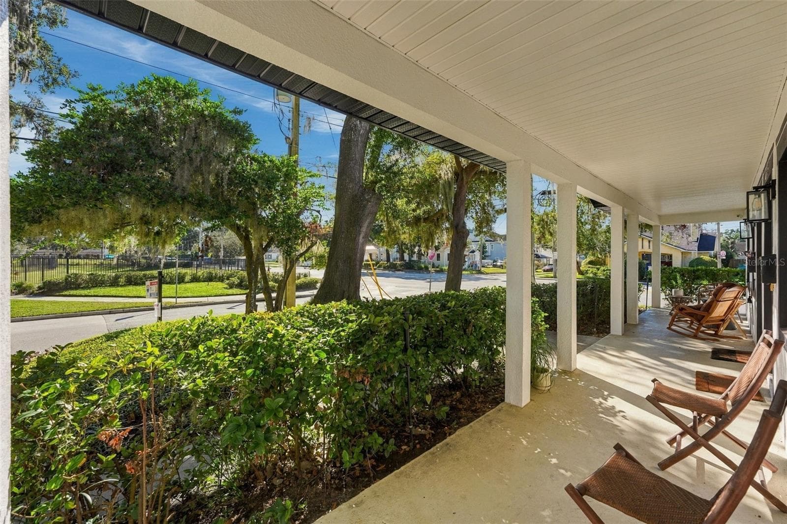 Covered Front Patio - 2202 ELIZABETH AVE #B, ORLANDO