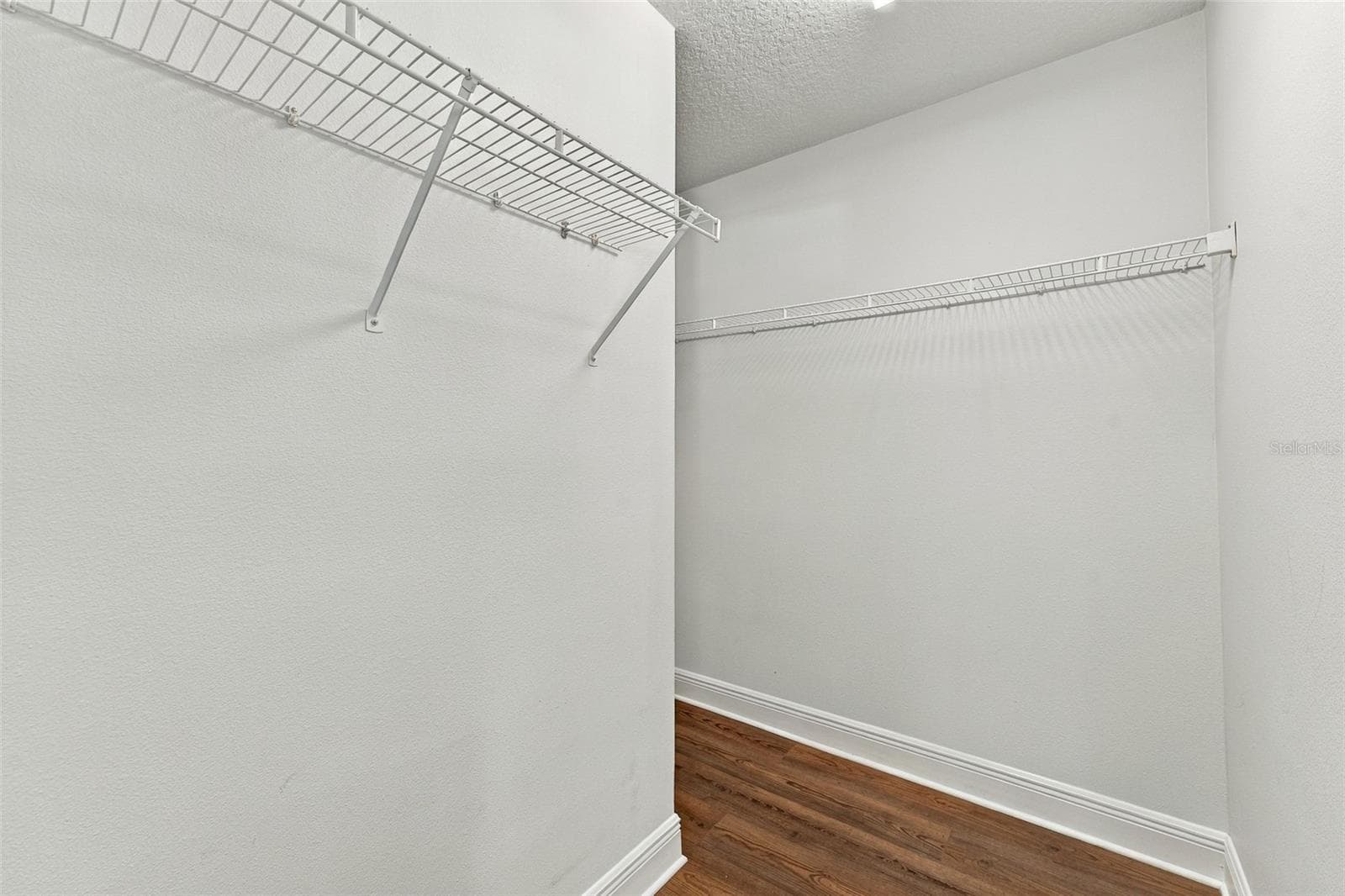 Junior Primary Closet - 2202 ELIZABETH AVE #B, ORLANDO