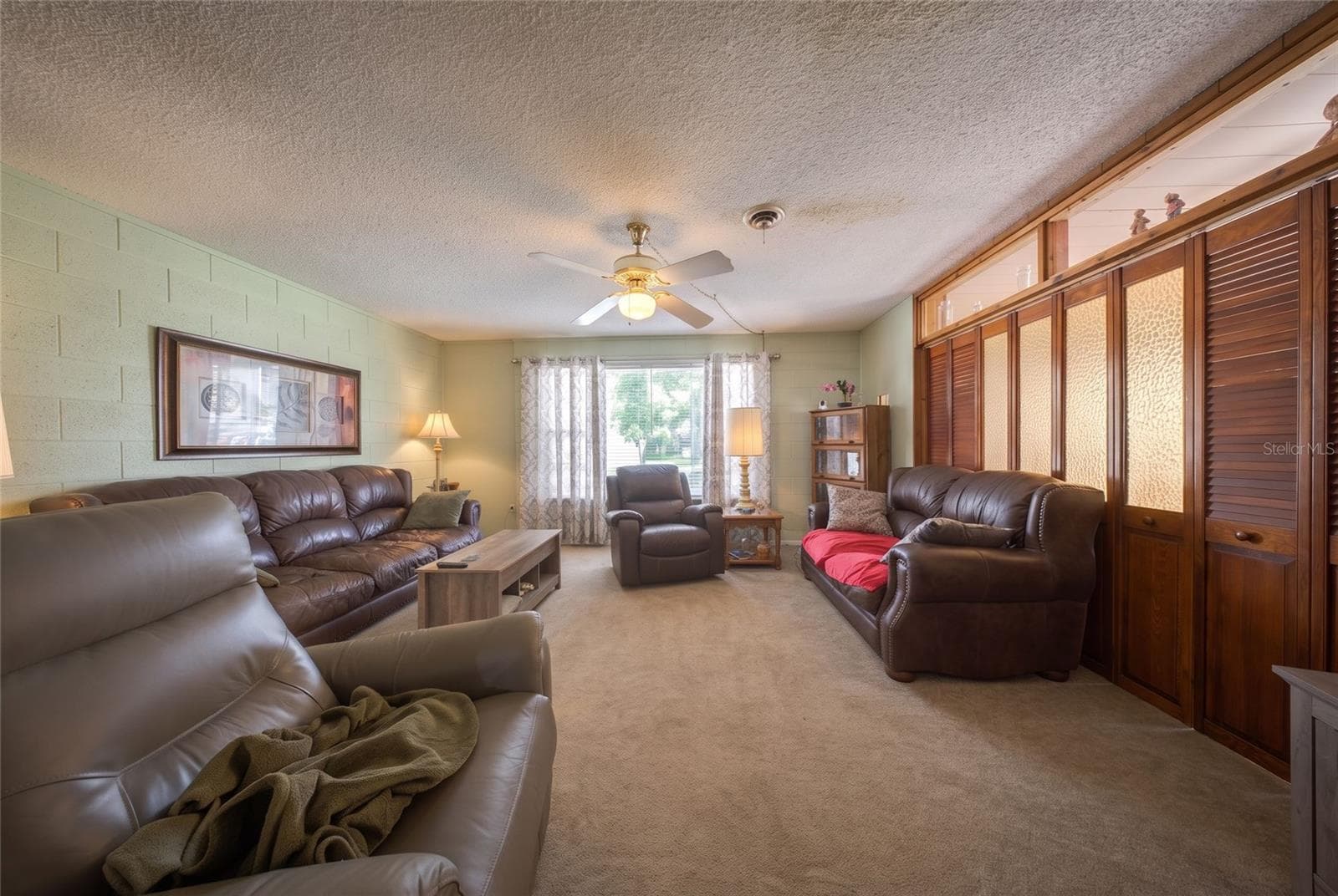 Single Family Residence at 5718 CLEARVIEW DR, ORLANDO, photo 6 of 37
