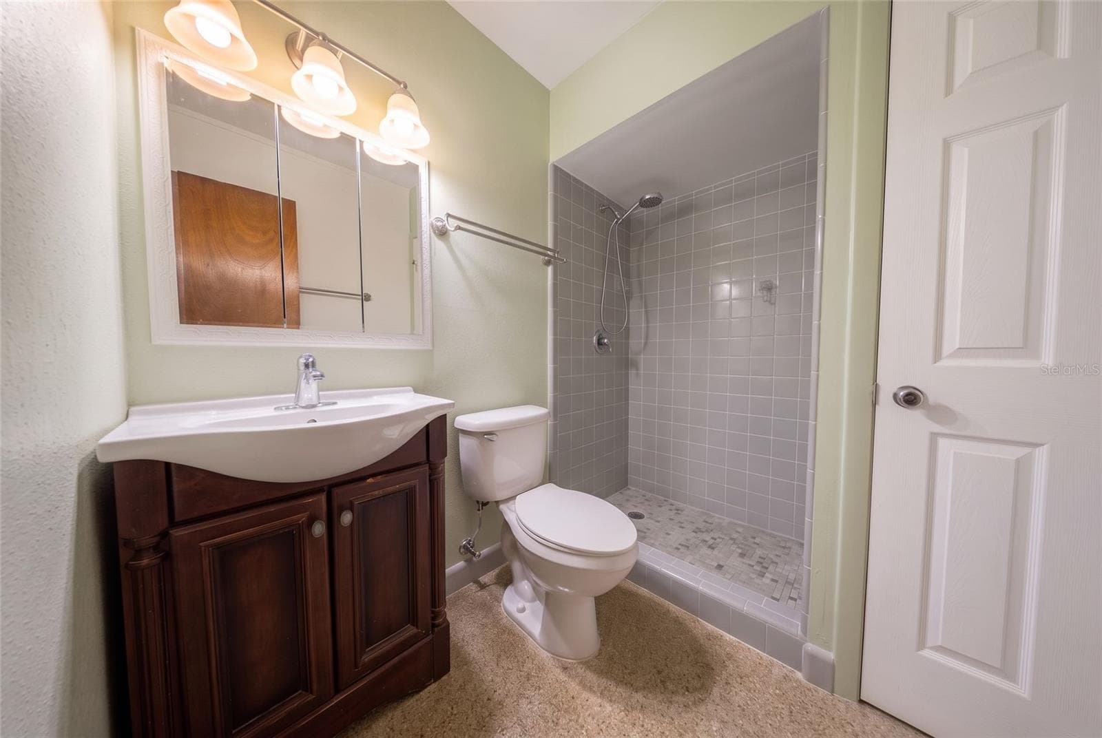 Single Family Residence at 5718 CLEARVIEW DR, ORLANDO, photo 21 of 37