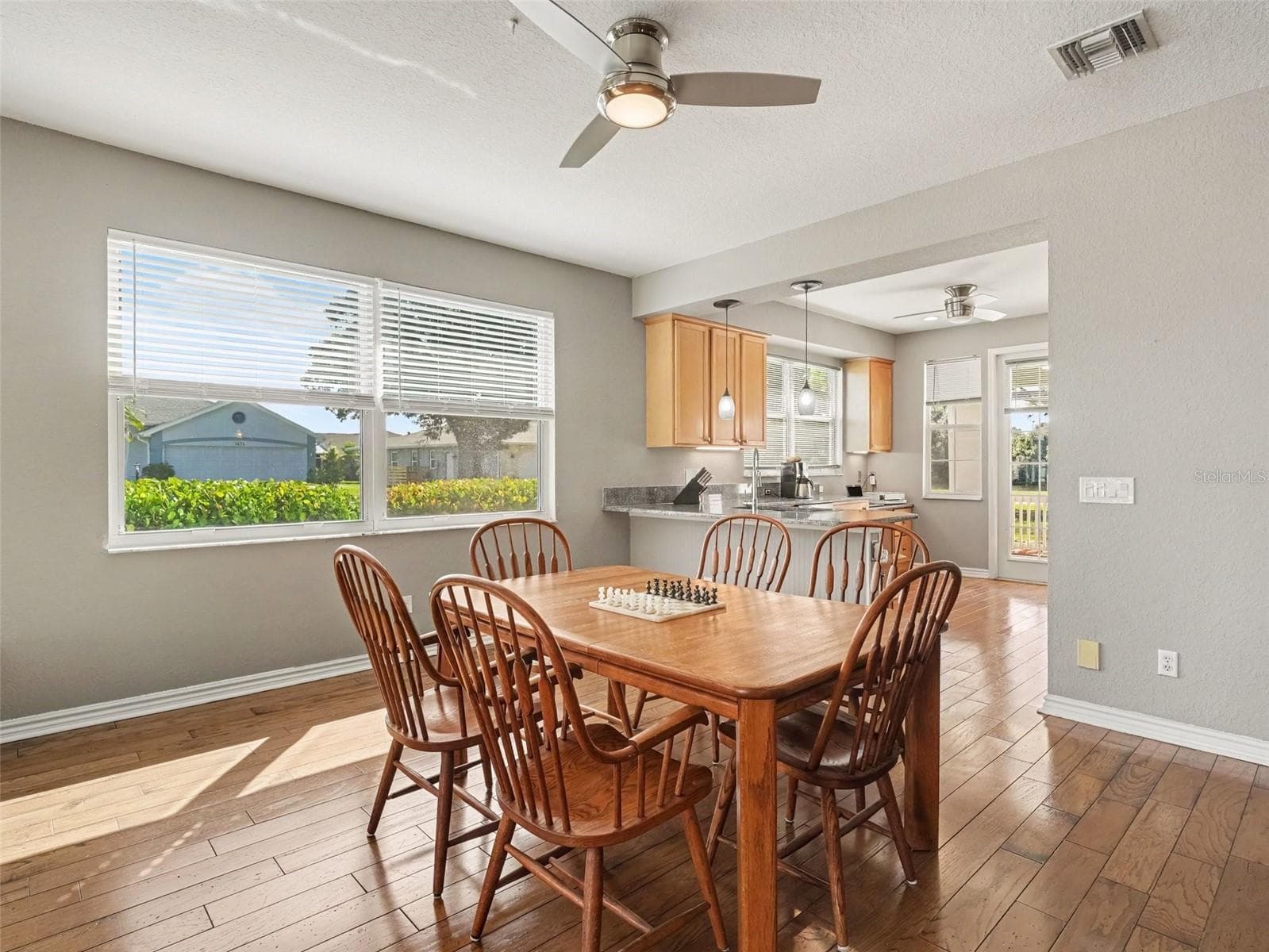 Single Family Residence at 1380 WASHINGTON DR, VENICE, photo 11 of 31
