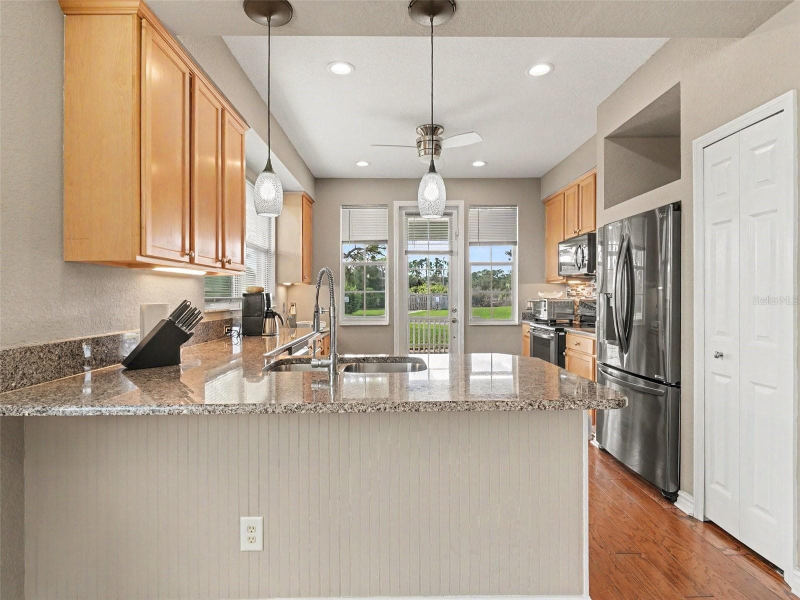 Single Family Residence at 1380 WASHINGTON DR, VENICE, photo 13 of 31