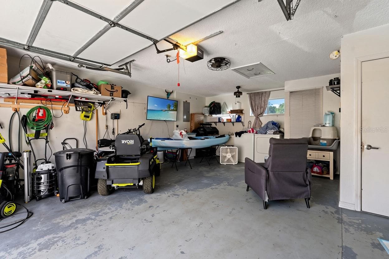 Garage - 11530 SW 84TH AVENUE RD, OCALA