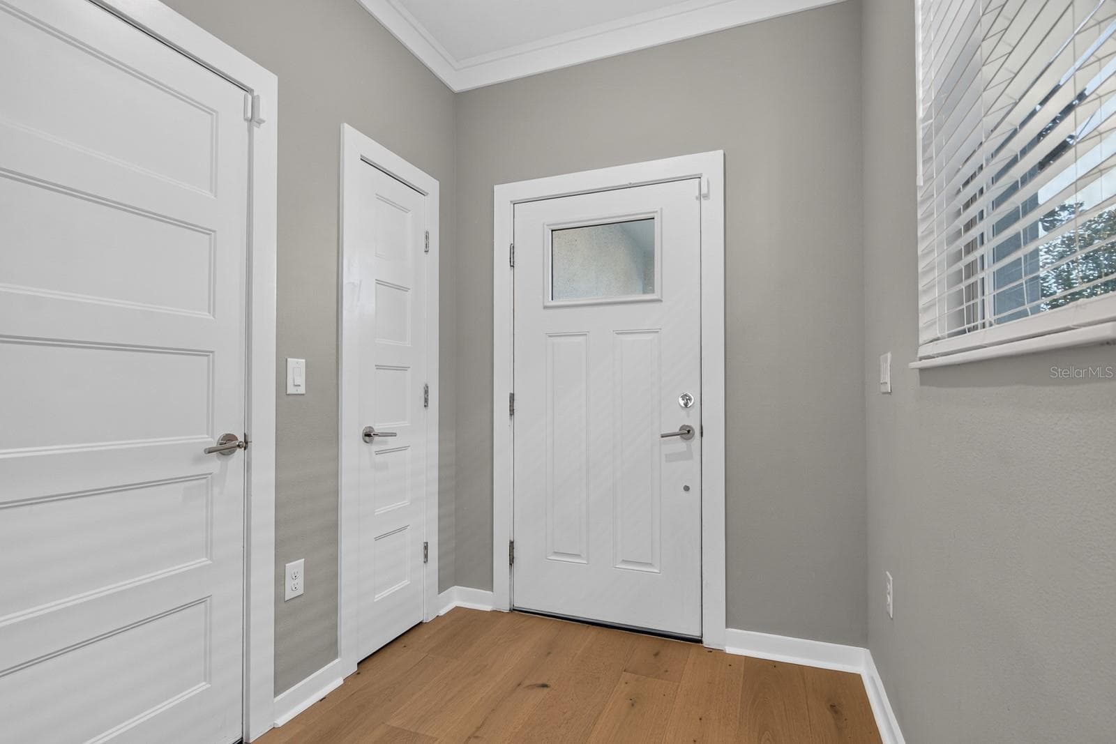 Townhouse at 2704 W GRAY ST #A, TAMPA, photo 3 of 46