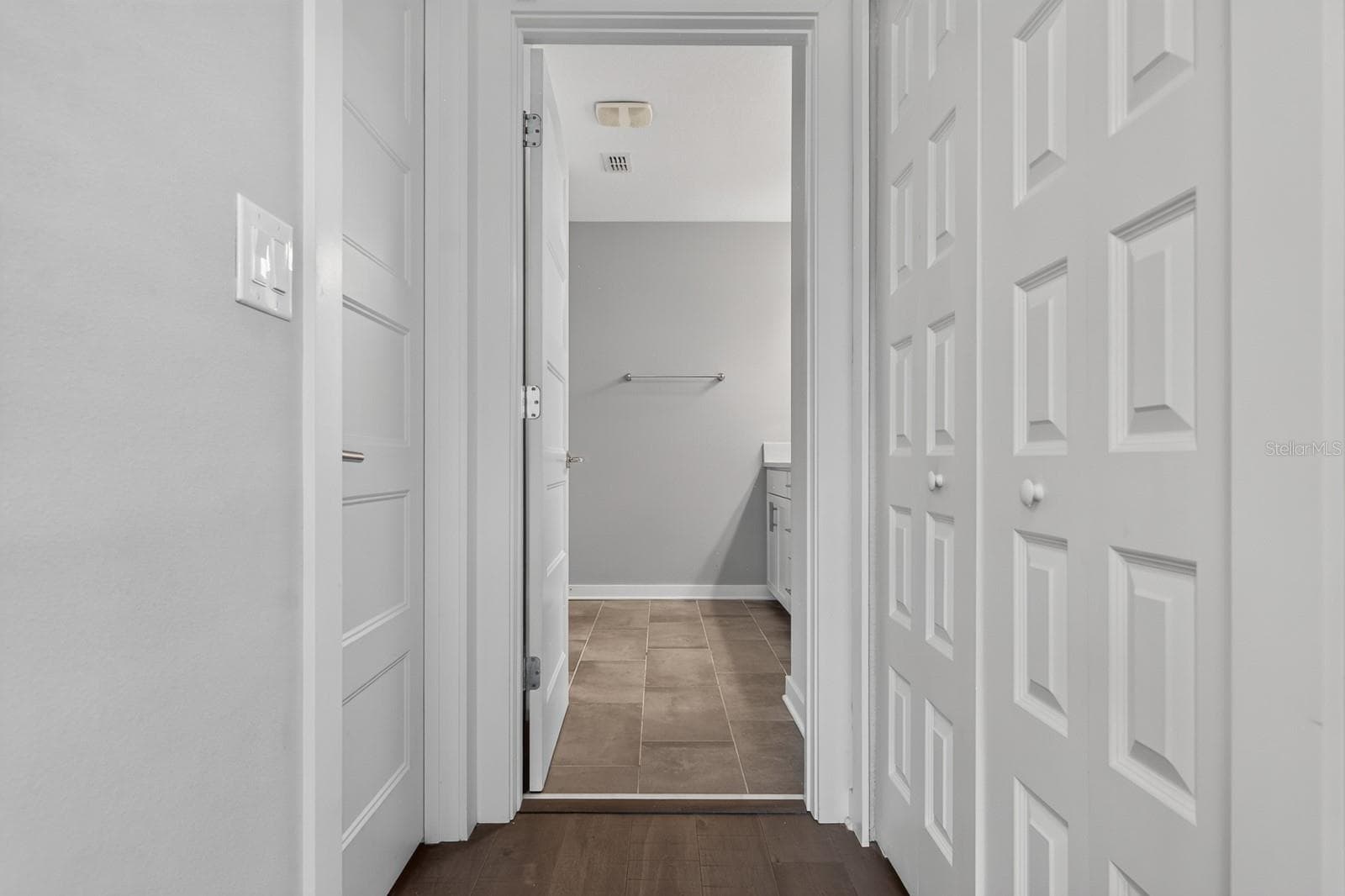 Townhouse at 2704 W GRAY ST #A, TAMPA, photo 24 of 46