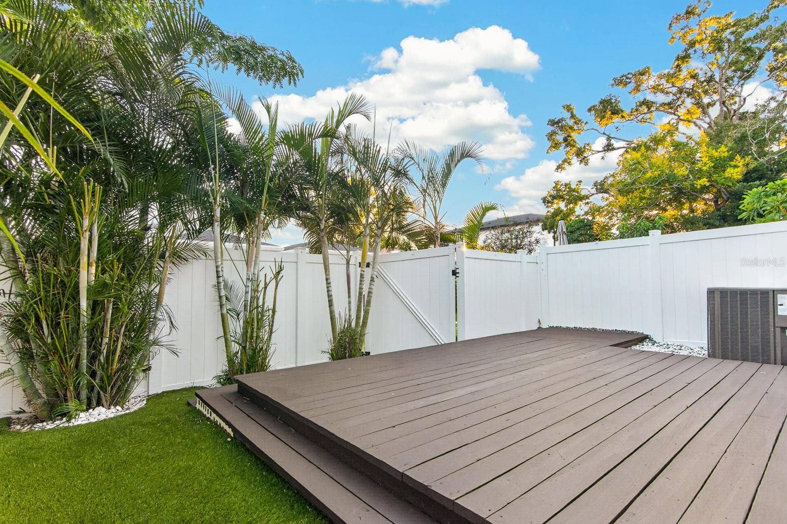 Townhouse at 2704 W GRAY ST #A, TAMPA, photo 45 of 46
