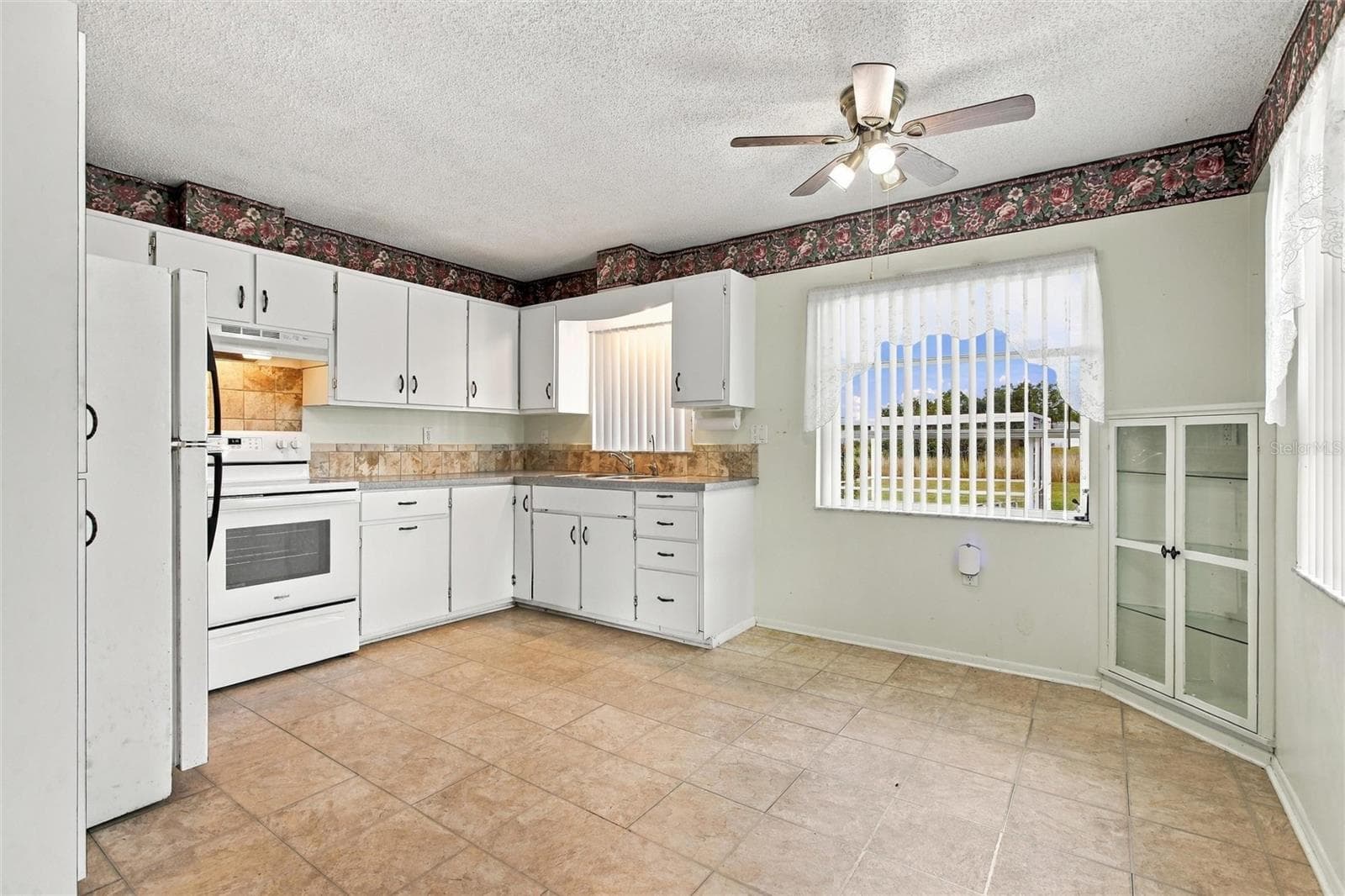Single Family Residence at 29416 GOODHUE ST, PUNTA GORDA, photo 8 of 44