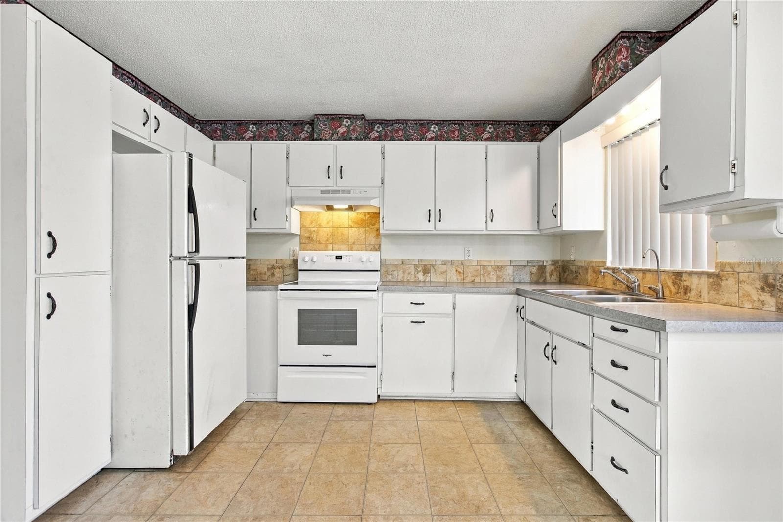 Single Family Residence at 29416 GOODHUE ST, PUNTA GORDA, photo 10 of 44