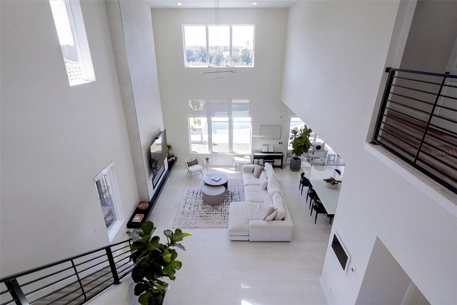 Single Family Residence at 16103 VOLTERRA PT, BELLA COLLINA, photo 15 of 60