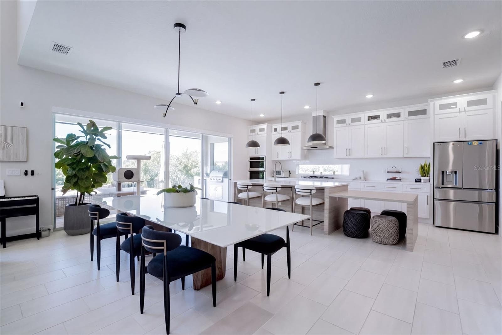 Single Family Residence at 16103 VOLTERRA PT, BELLA COLLINA, photo 9 of 60