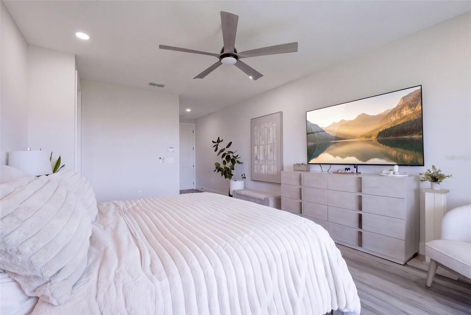 Single Family Residence at 16103 VOLTERRA PT, BELLA COLLINA, photo 23 of 60