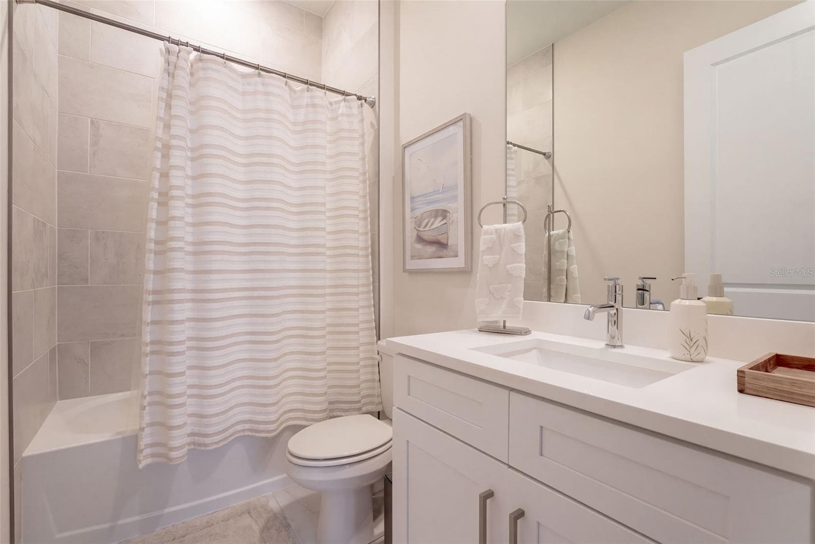 Single Family Residence at 16103 VOLTERRA PT, BELLA COLLINA, photo 33 of 60