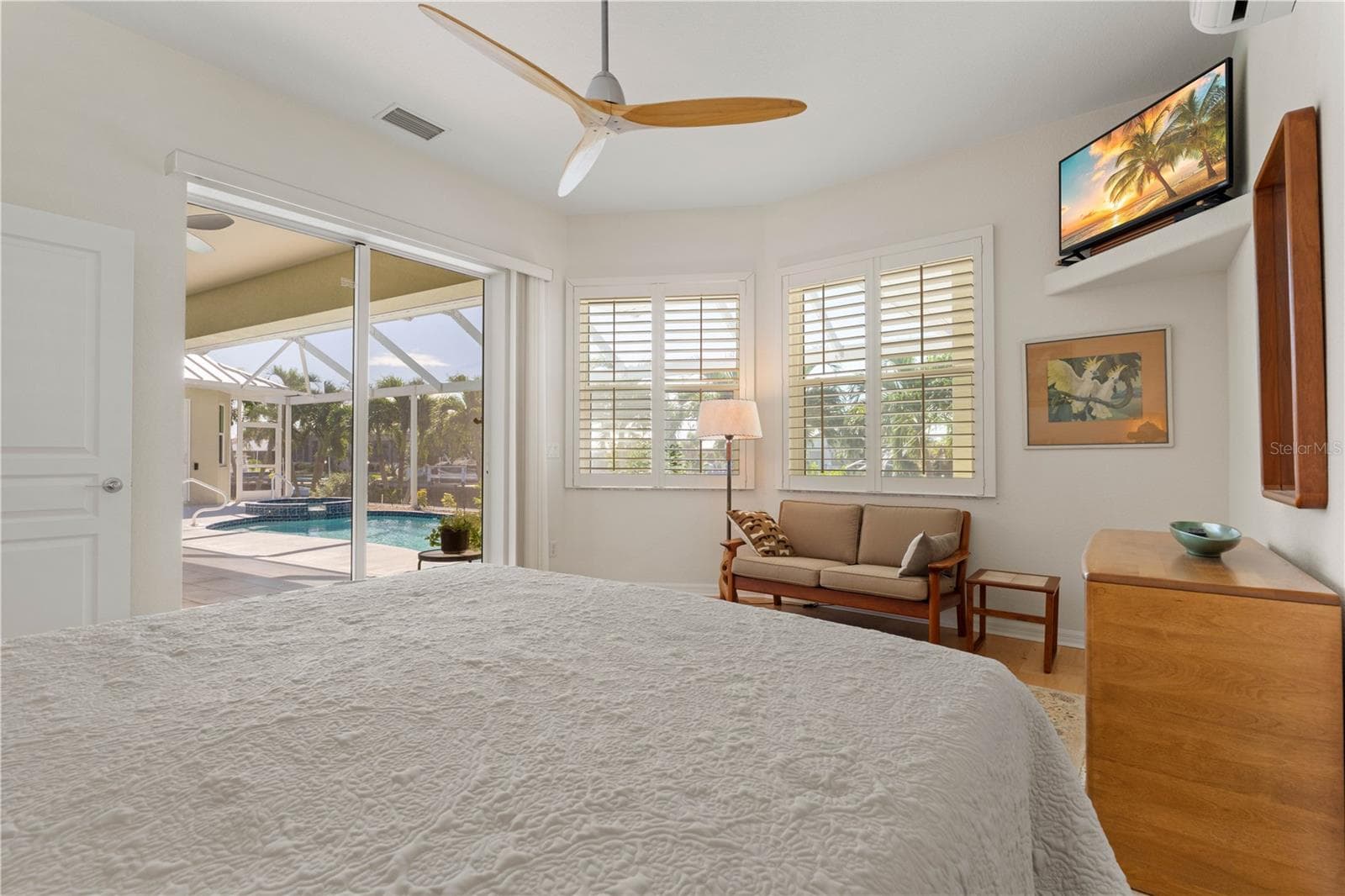 Single Family Residence at 401 SORRENTO CT, PUNTA GORDA, photo 43 of 70