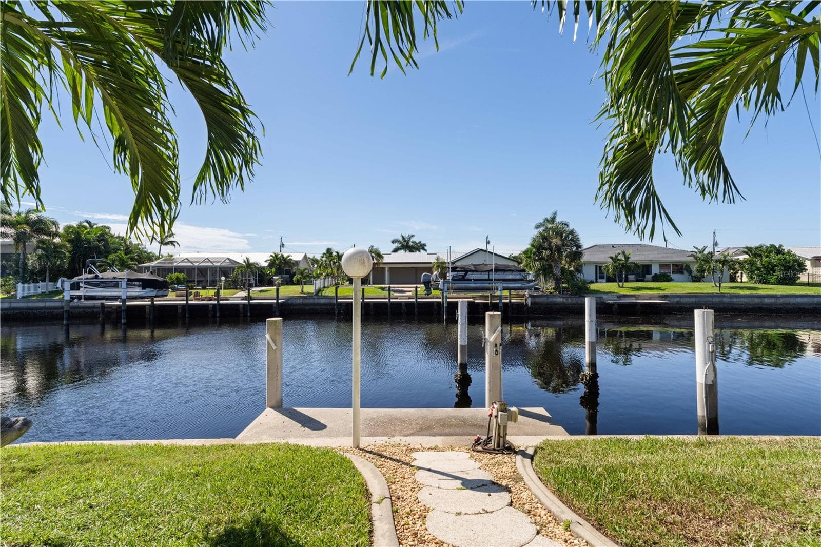 Single Family Residence at 401 SORRENTO CT, PUNTA GORDA, photo 62 of 70