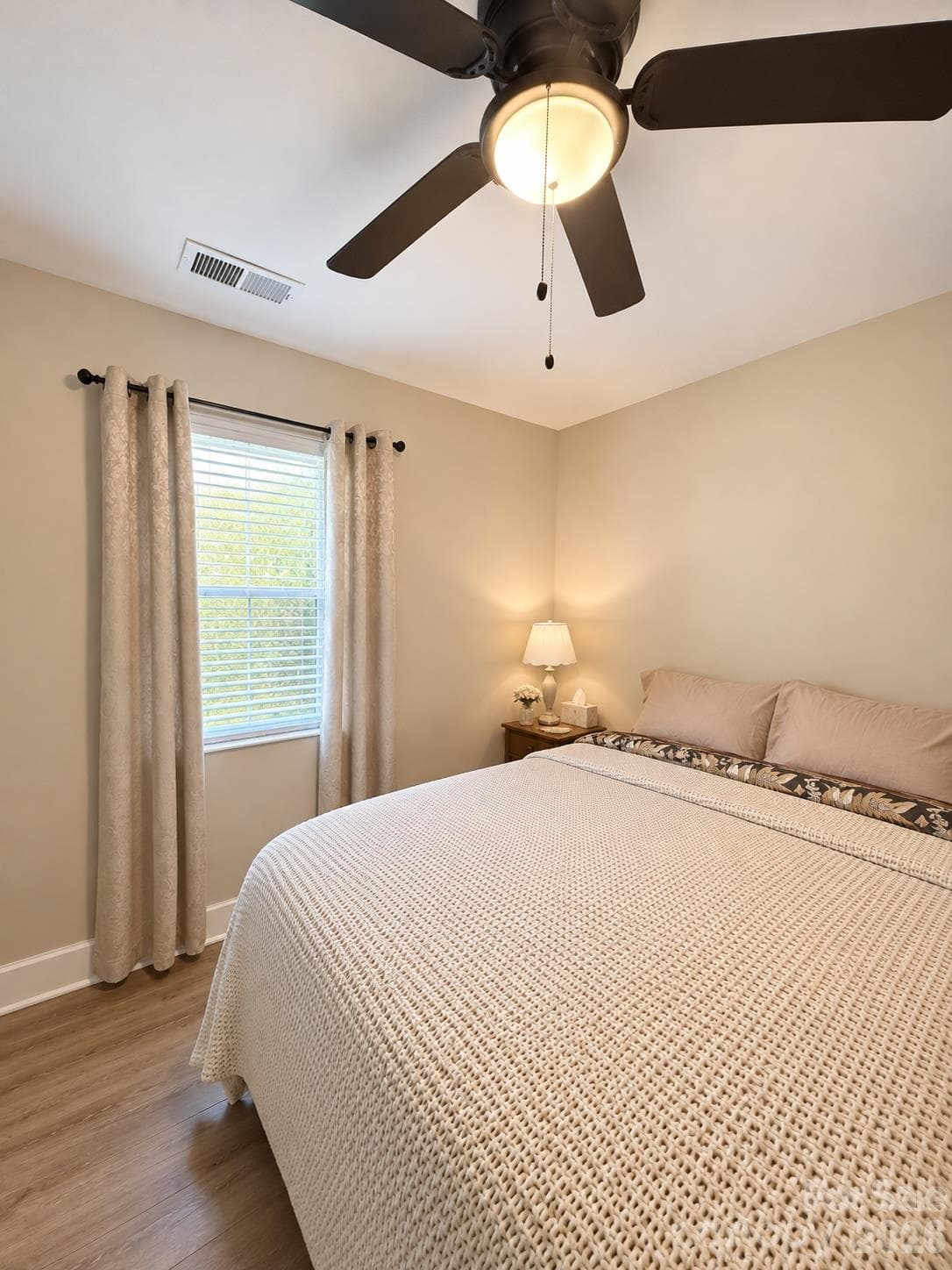 Duplex at 133 Hugh Caldwell Road, Charlotte, photo 8 of 9