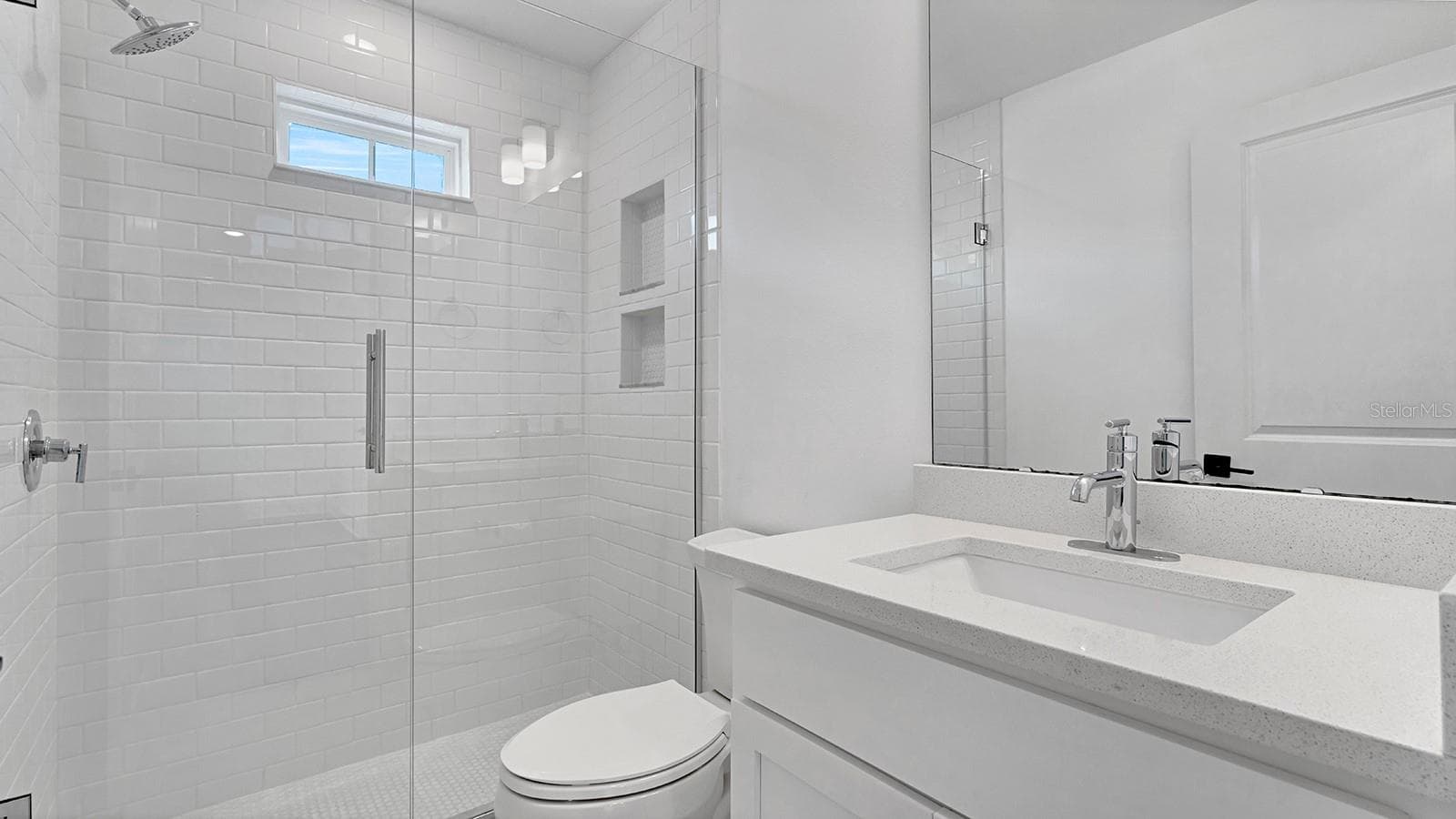 Full Bath - 2nd Floor - 800 W HARVARD ST, ORLANDO