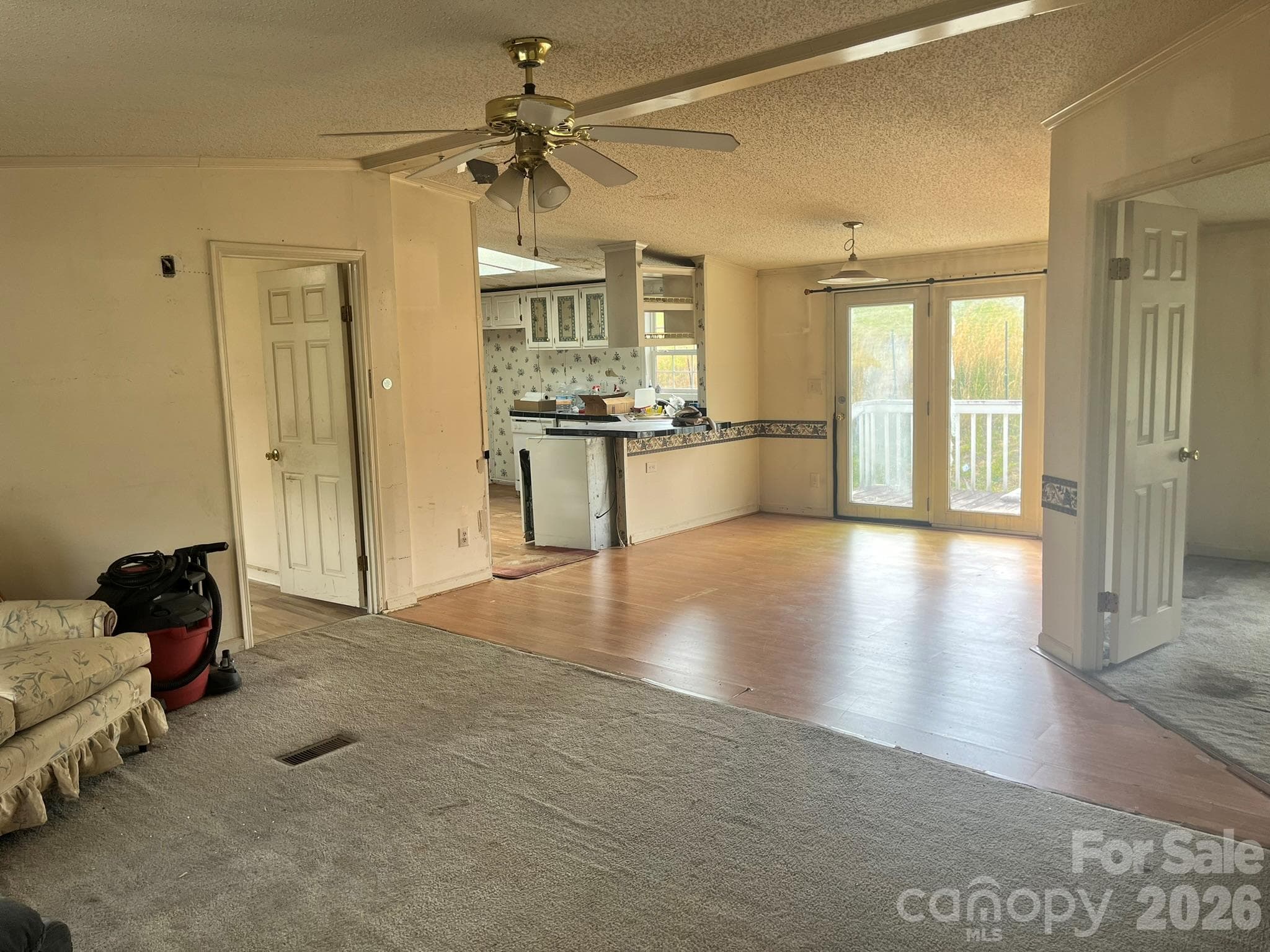 Single Family Residence at 3 S Creek Drive, Leicester, photo 19 of 21