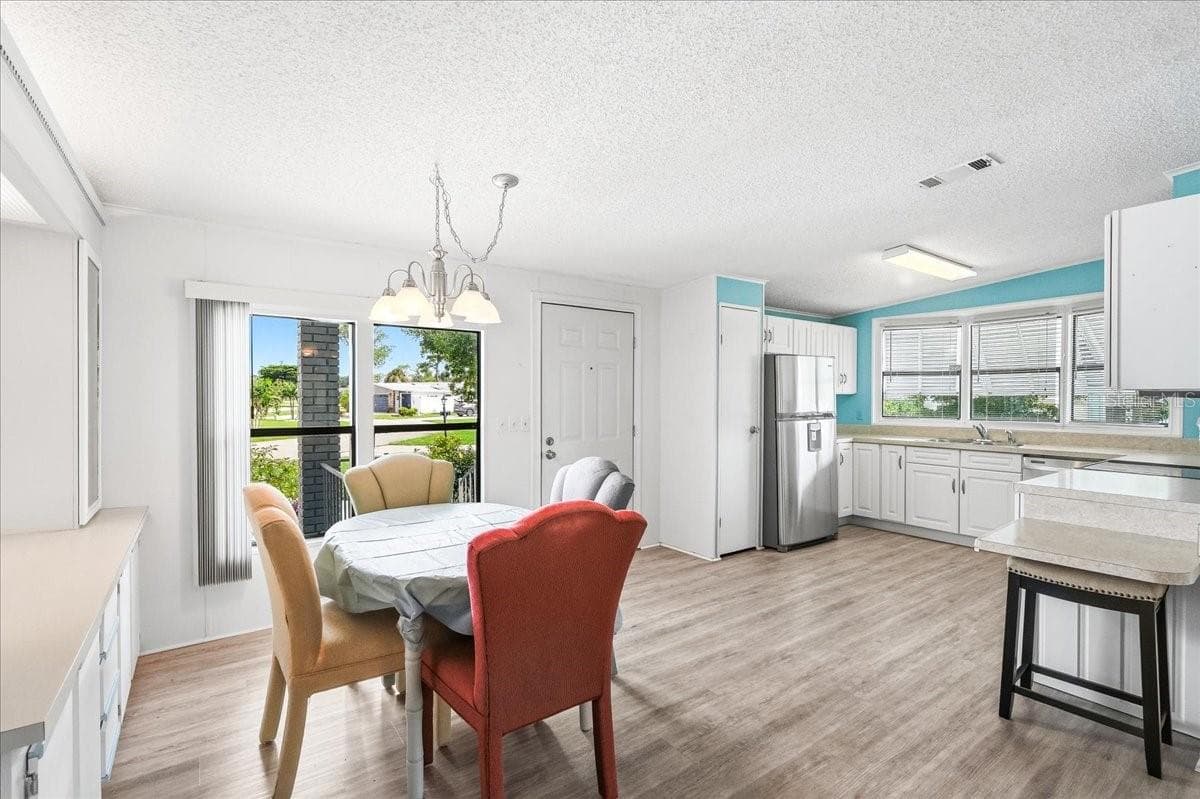 Manufactured Home at 10074 BROKEN WOODS CT, NORTH FORT MYERS, photo 5 of 44