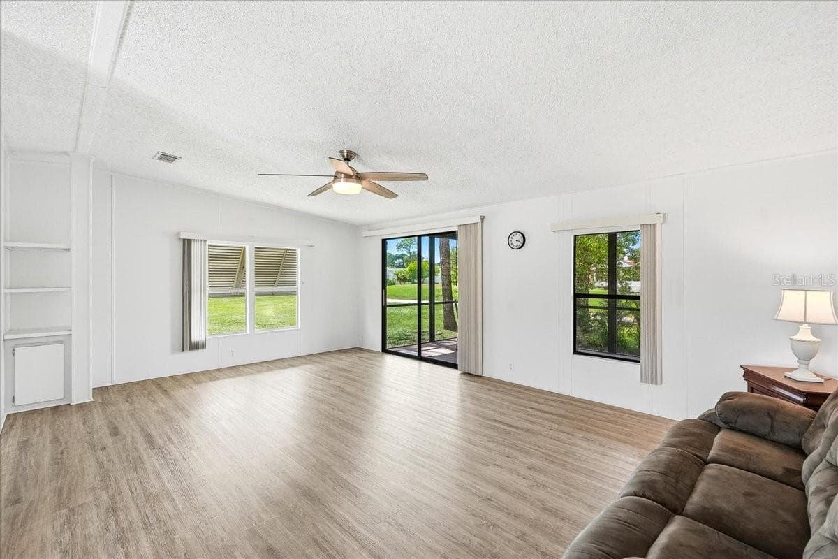 Manufactured Home at 10074 BROKEN WOODS CT, NORTH FORT MYERS, photo 10 of 44
