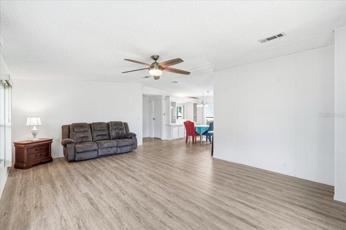 Manufactured Home at 10074 BROKEN WOODS CT, NORTH FORT MYERS, photo 12 of 44