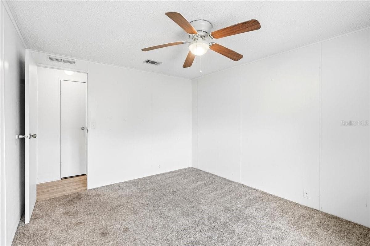 Manufactured Home at 10074 BROKEN WOODS CT, NORTH FORT MYERS, photo 21 of 44