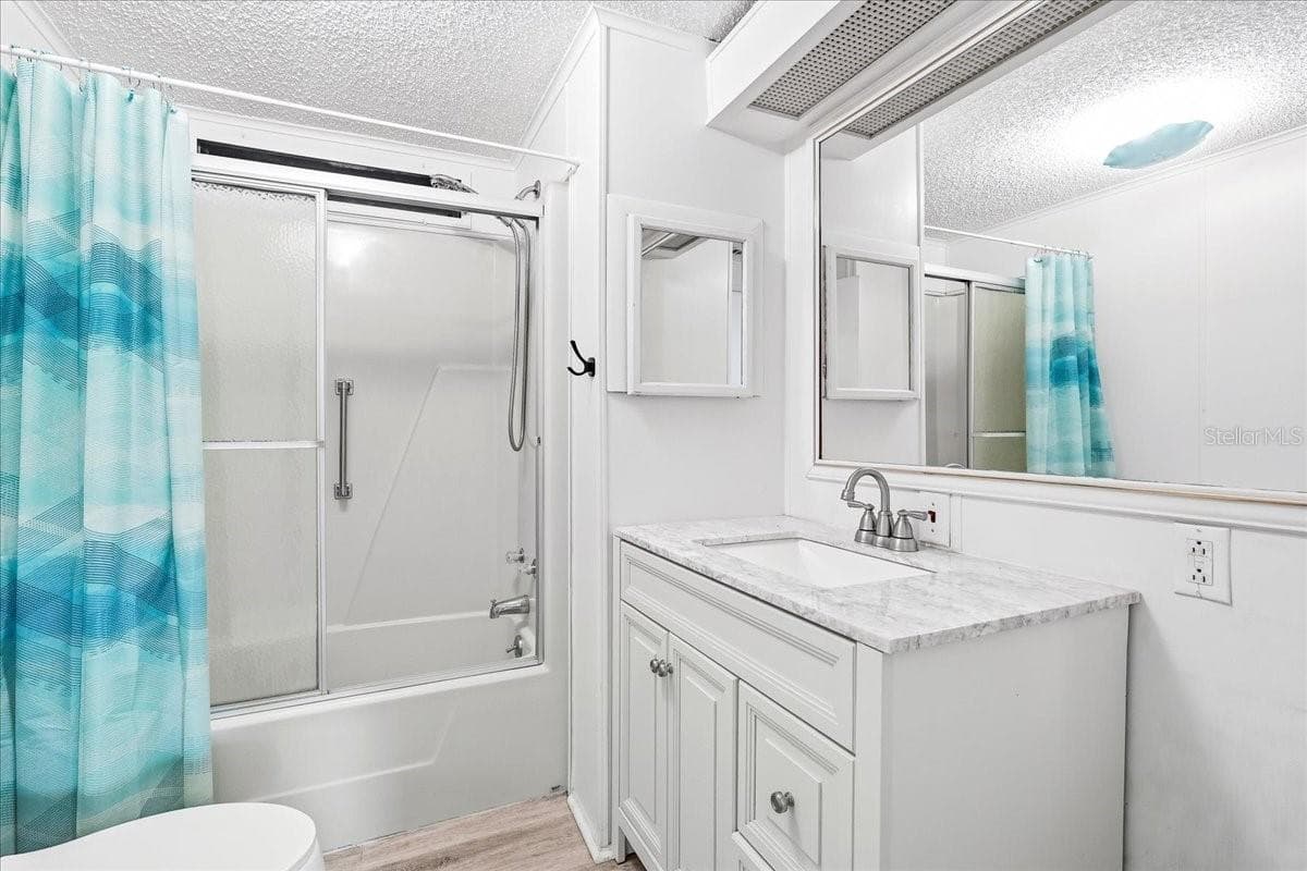 Manufactured Home at 10074 BROKEN WOODS CT, NORTH FORT MYERS, photo 22 of 44