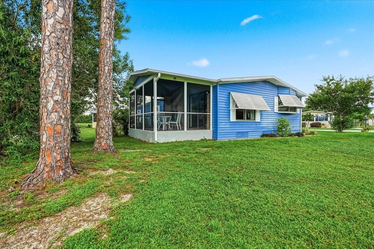 Manufactured Home at 10074 BROKEN WOODS CT, NORTH FORT MYERS, photo 28 of 44