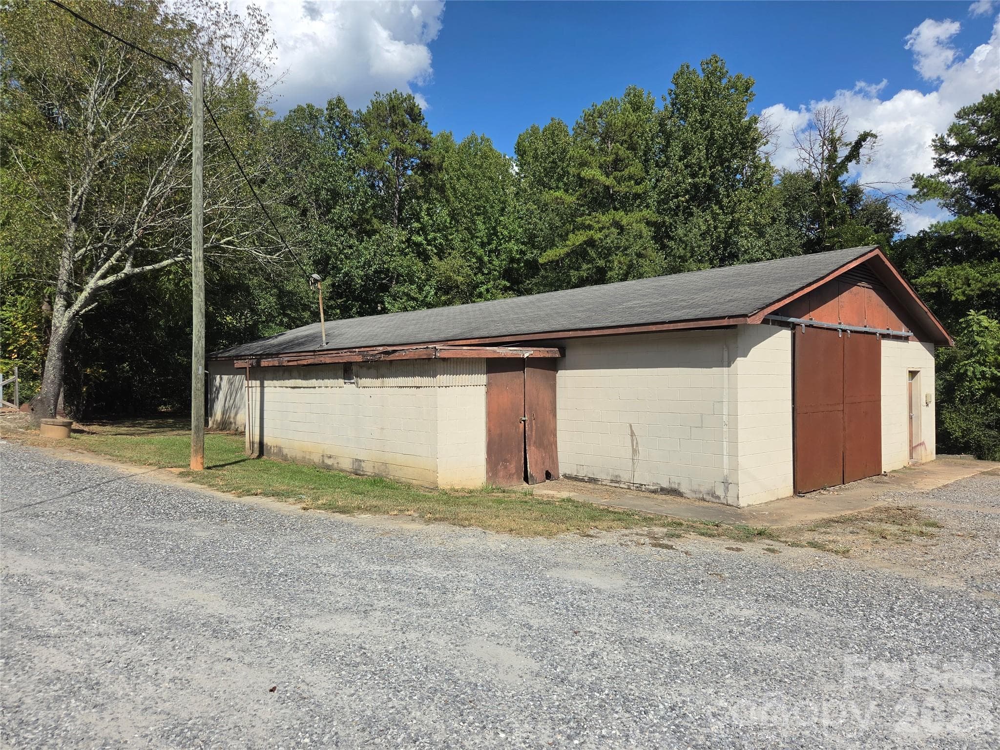 Manufacturing / Warehousing at 110 Ledford Road, Gastonia, photo 2 of 5