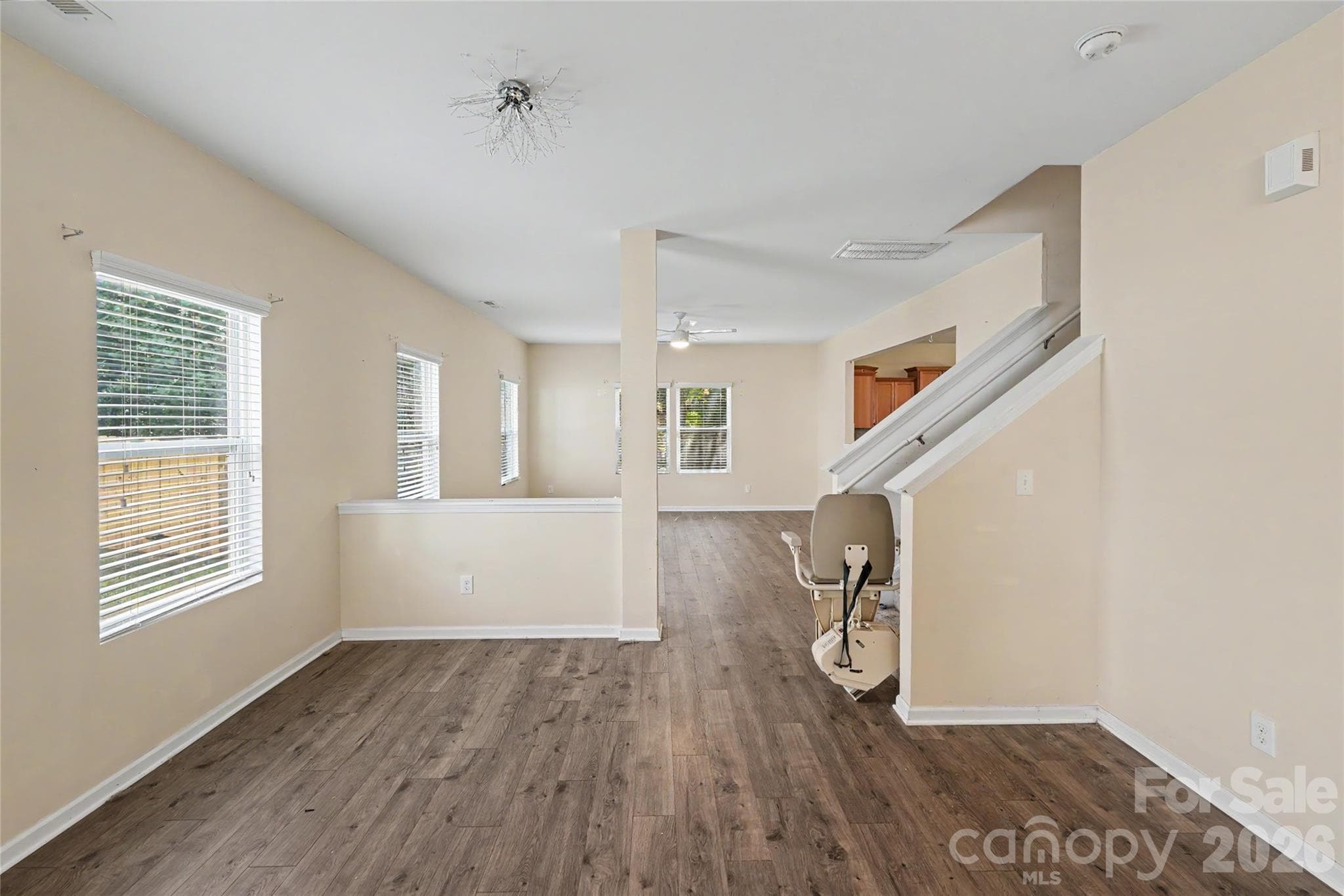 Single Family Residence at 460 Dutch White Drive, Clover, photo 12 of 37