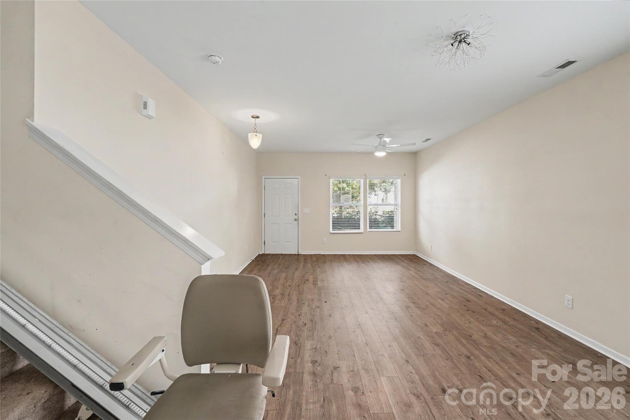 Single Family Residence at 460 Dutch White Drive, Clover, photo 19 of 37
