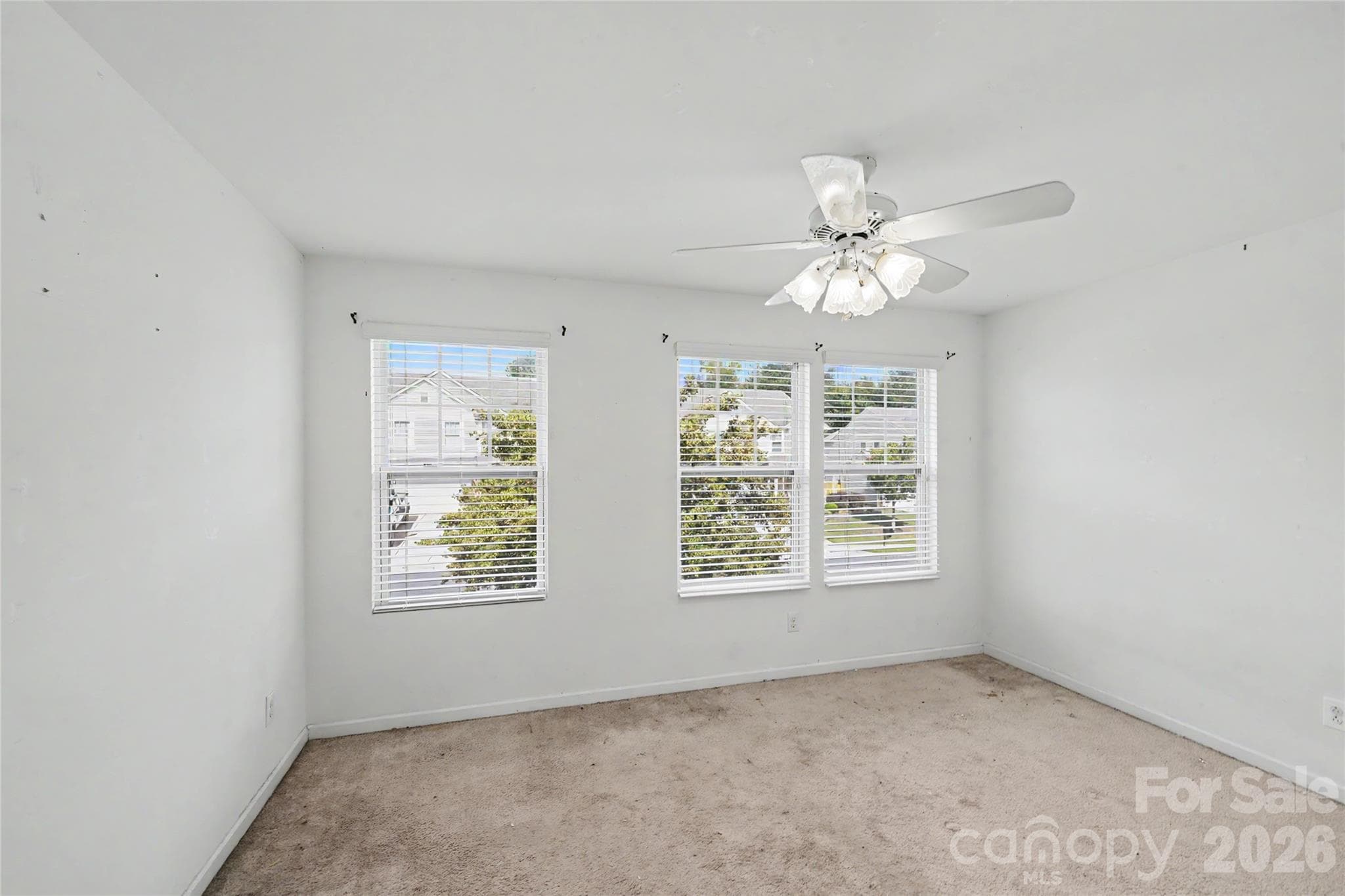 Single Family Residence at 460 Dutch White Drive, Clover, photo 21 of 37