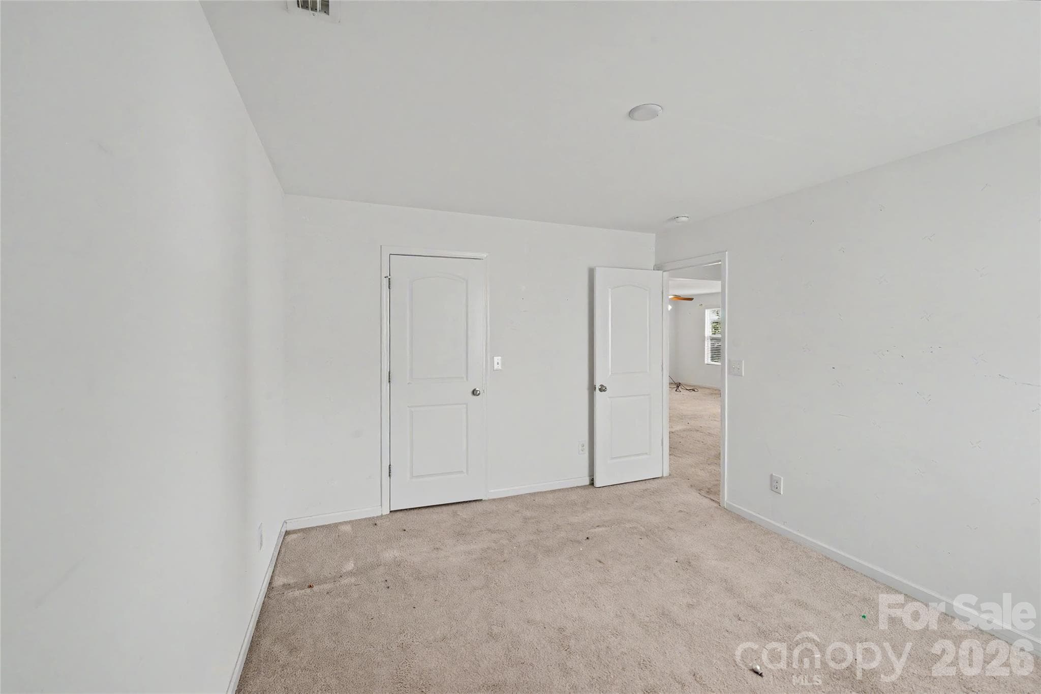 Single Family Residence at 460 Dutch White Drive, Clover, photo 27 of 37