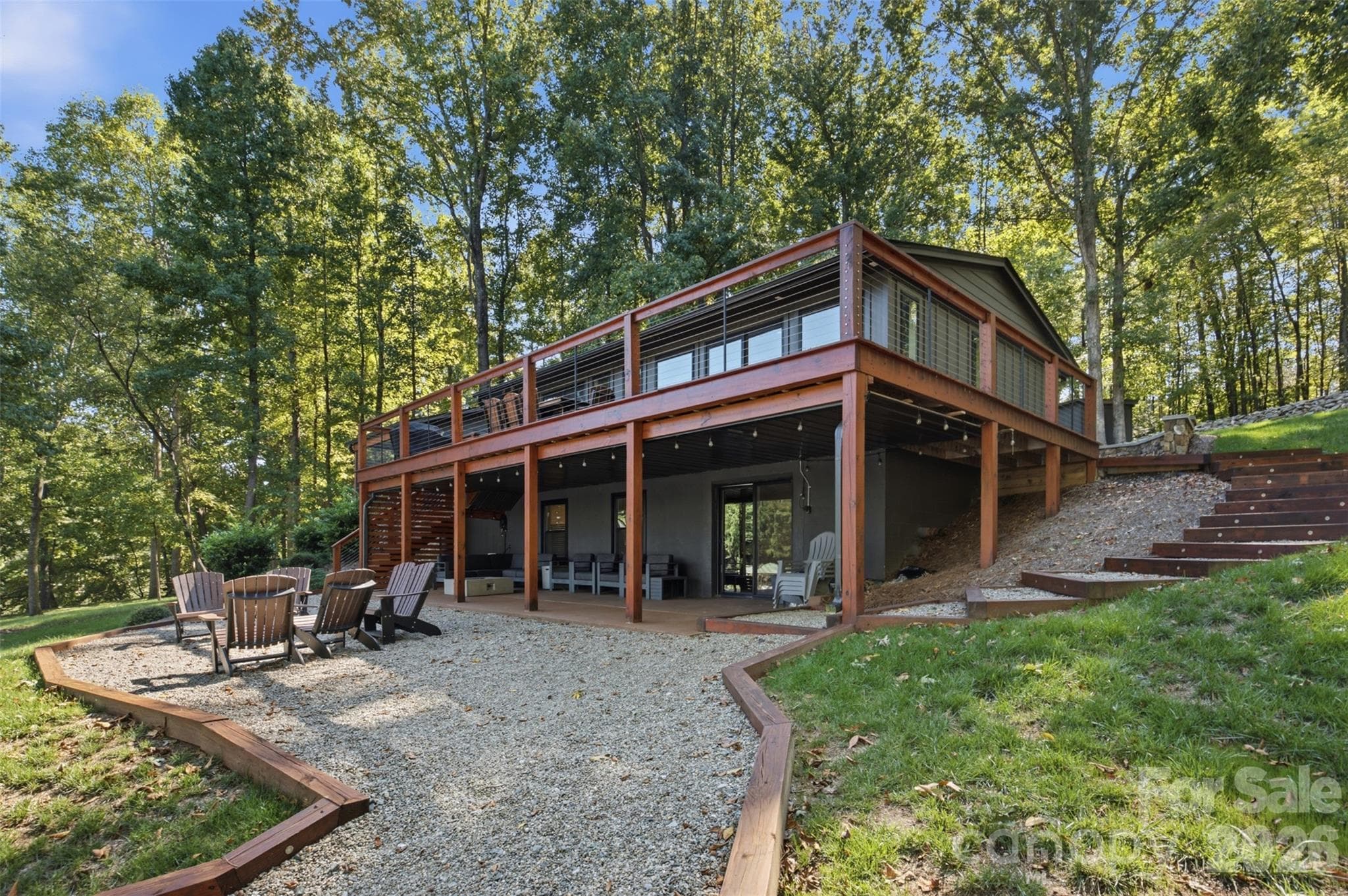 Single Family Residence at 128 Wickford Lane, Mooresville, photo 2 of 36
