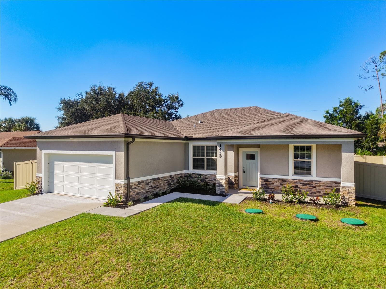 Single Family Residence at 1459 N CHAMBERLAIN BLVD, NORTH PORT, photo 2 of 105