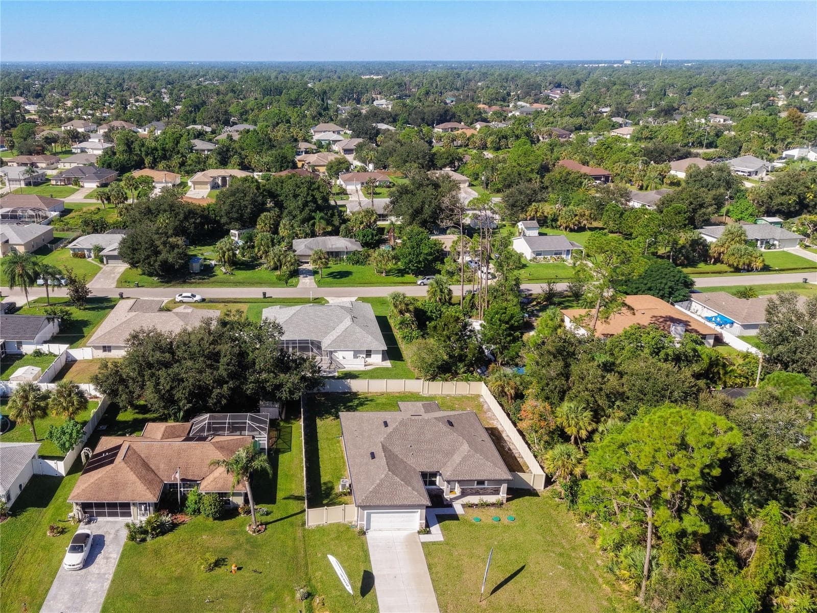 Single Family Residence at 1459 N CHAMBERLAIN BLVD, NORTH PORT, photo 8 of 105