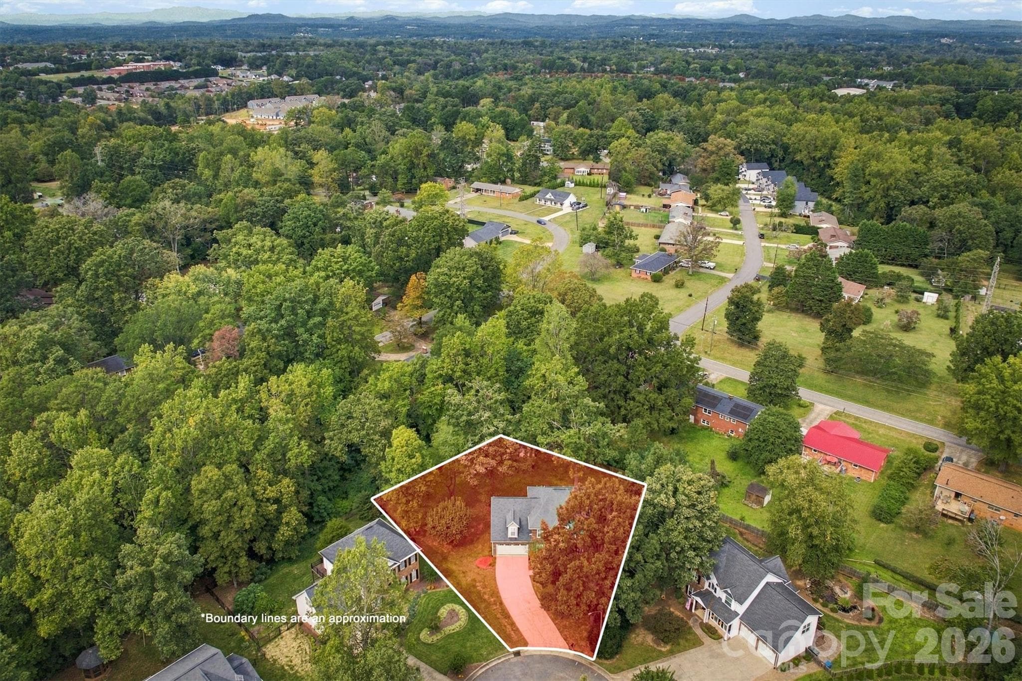 Single Family Residence at 2183 13th Street Court NE, Hickory, photo 2 of 40