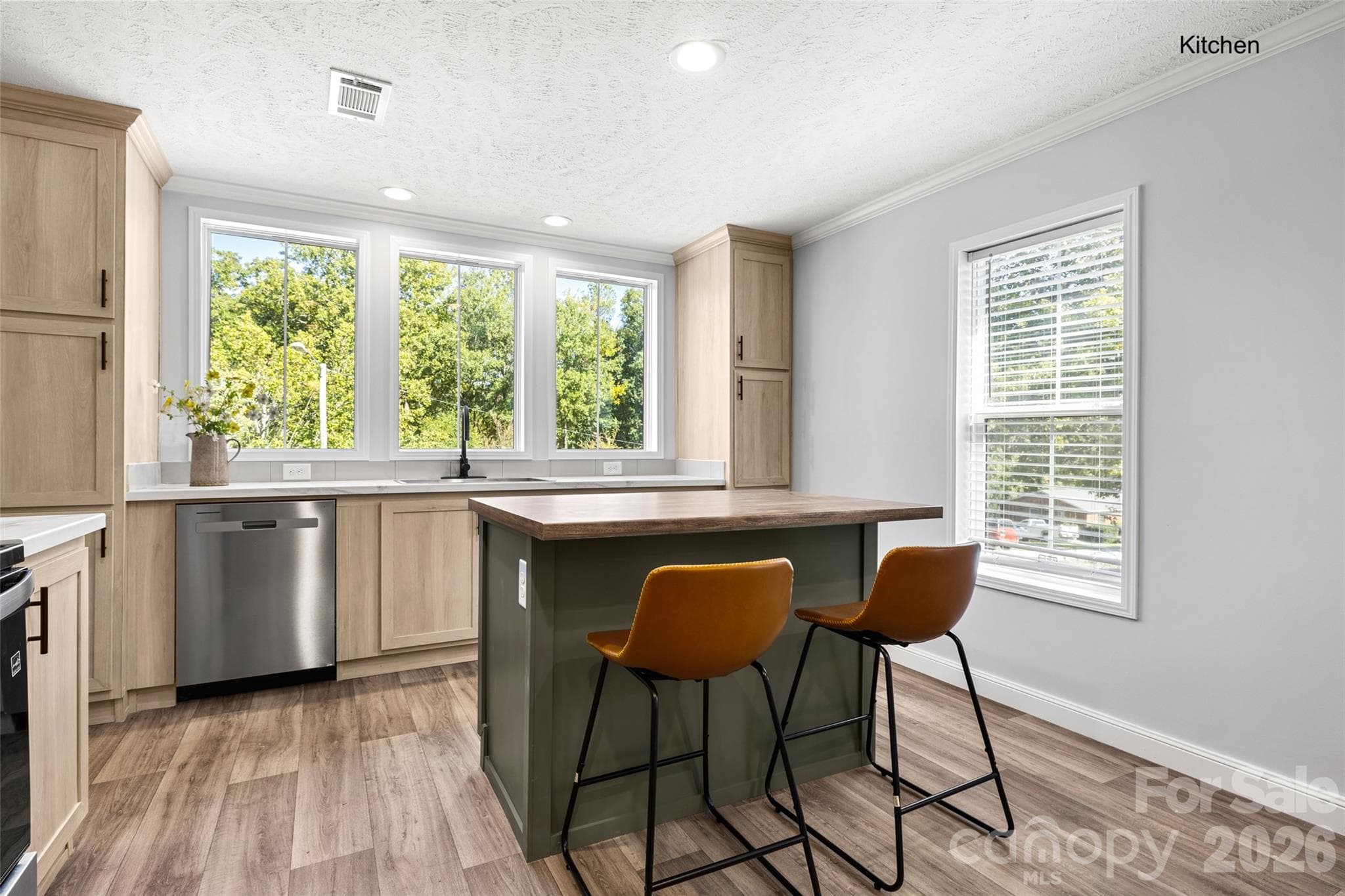 Single Family Residence at 1105 Marion Street, Lancaster, photo 8 of 23