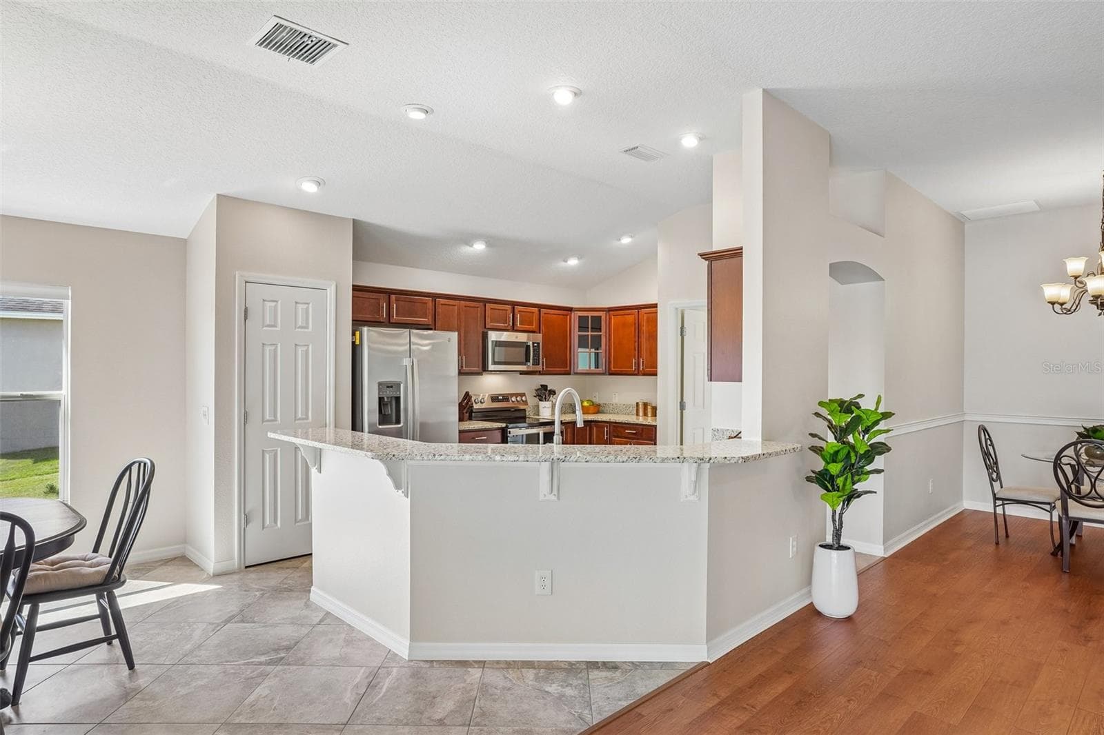 Kitchen with Breakfast Bar - 494 ARBELLA LOOP, THE VILLAGES