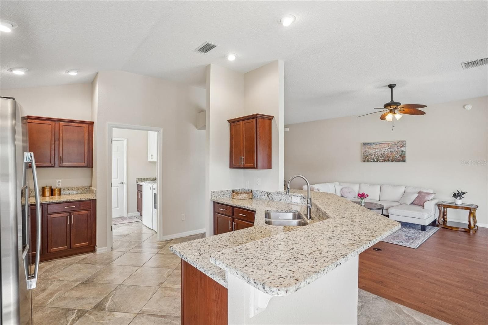 Kitchen with Breakfast Bar - 494 ARBELLA LOOP, THE VILLAGES